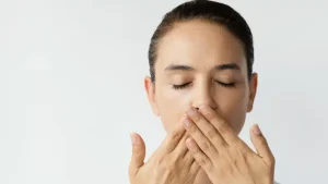 symptoms of halitosis