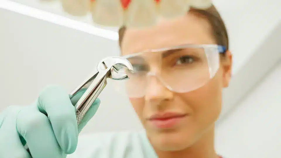 tooth cysts treatment